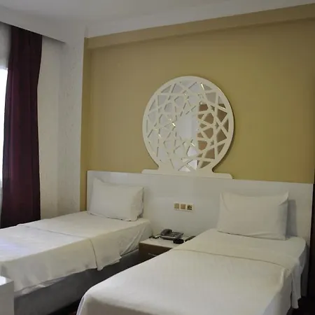 Hotel Ugur 3*