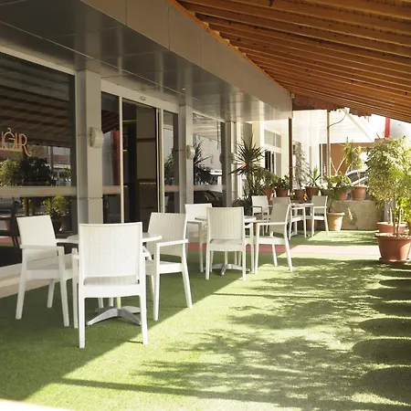 Ugur Hotel