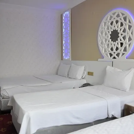 Hotel Ugur 3*