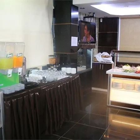 Hotel Ugur 3*